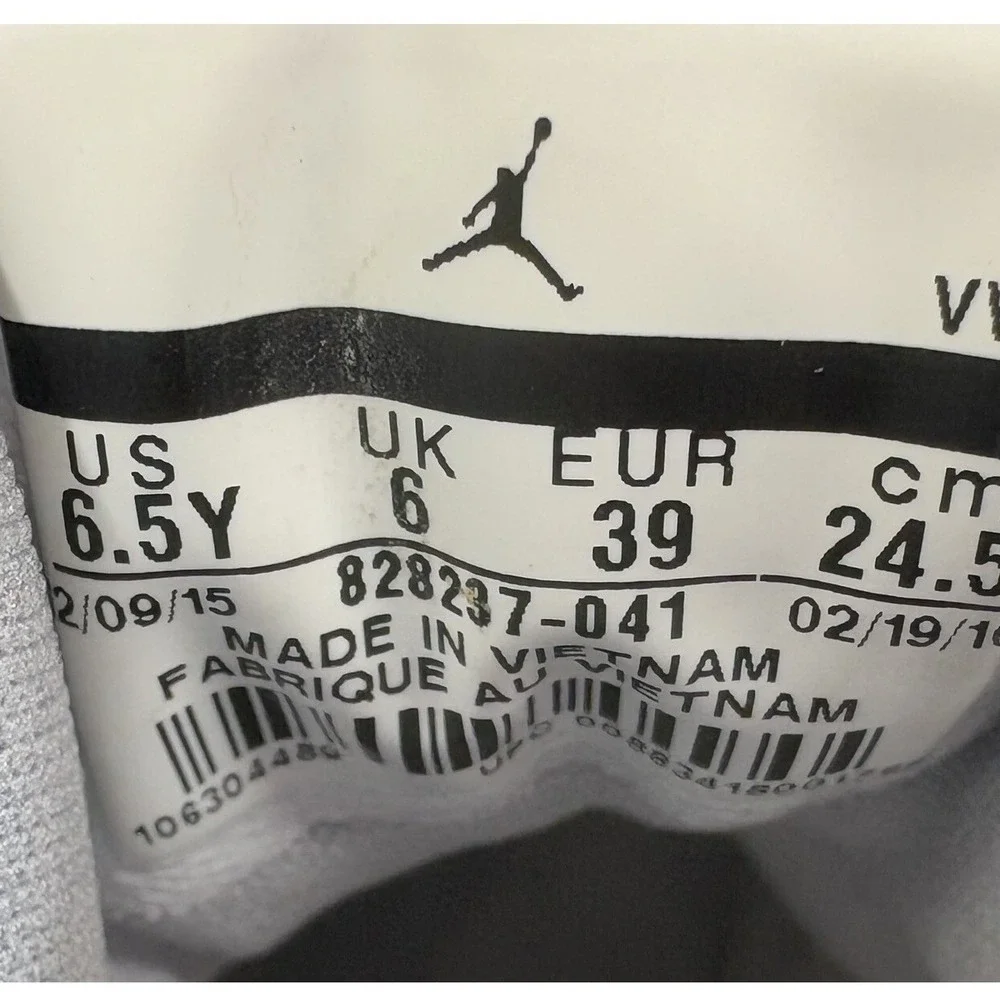 Nike Air‎ Jordan Flight 45 High Wolf Grey Green Glow Kids 6.5Y 828237-041